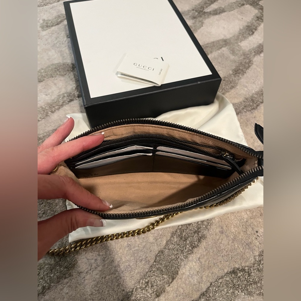 GUCCI MARMONT Mini Chain Bag Crossbody Black Gold Chain Mint - Picture 6 of 13